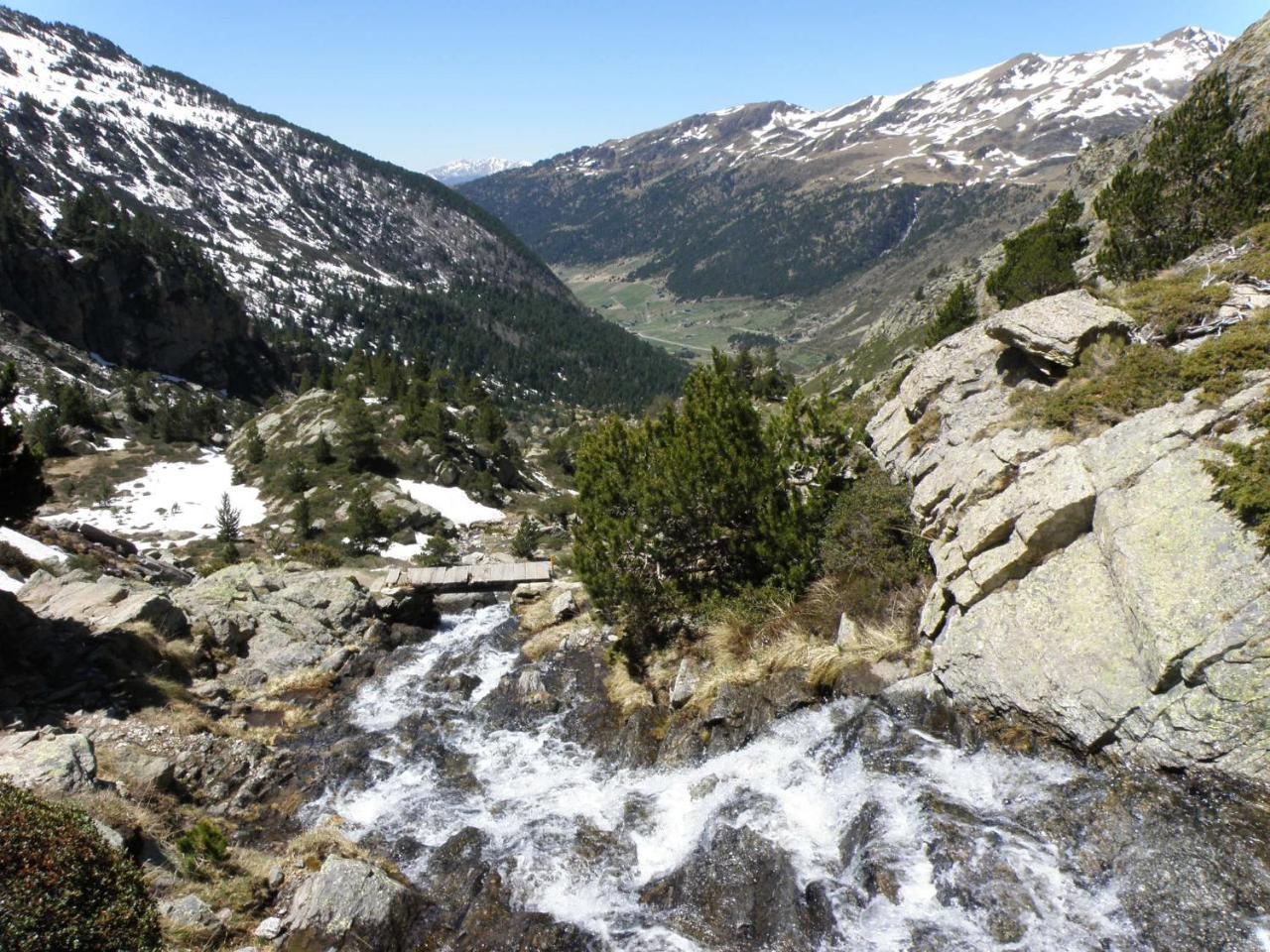 Apartamento Escapada Andorra la Vella Ngoại thất bức ảnh